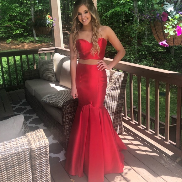 mermaid wedding dresses long train Mermaid Spaghetti Straps Deep V Neck Wedding Dress With Chanpel Train, MW516